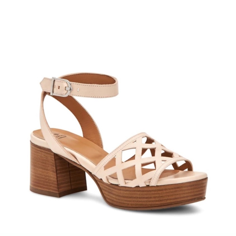 Aquatalia Cream Tan Sandals